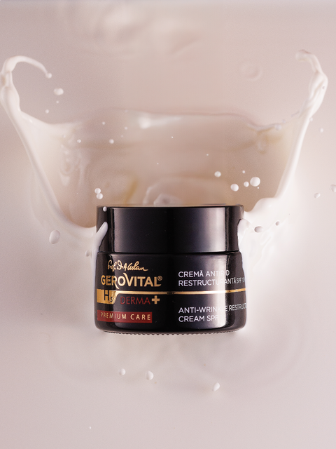 Gerovital Derma+ Premium - Anti Wrinkle Restructuring Cream SPF10